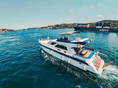 Ayvansaray’da 24 Metre Motoryatta Konaklama