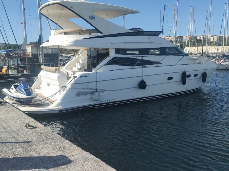 Neptunus 58 Motoryat Konaklama – Güzelce Marina