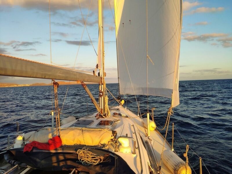 Bavaria 38C – Göcek Yelkenli Tekne Konaklama