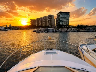 İstanbul’da marinada teknede konaklama deneyimi