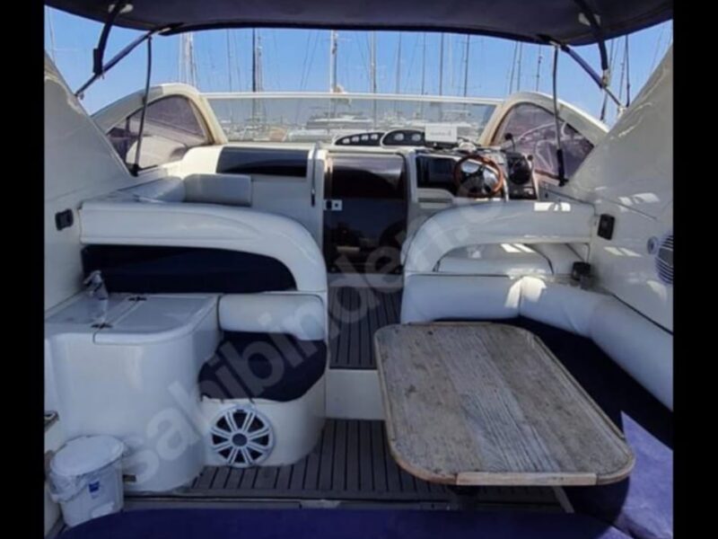 Didim Teknede Konaklama – 2 Kabinli Fairline 37