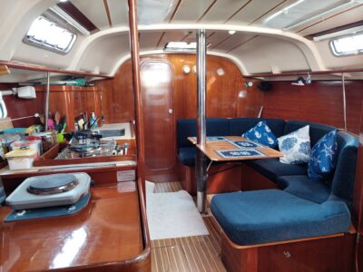 Fethiye Teknede Konaklama: Beneteau 36 | Ece Saray Marina