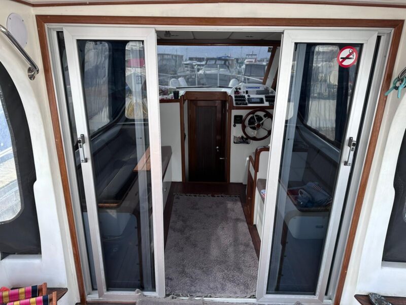 Ataköy Marina’da 10 Metre Özel Yapım Motoryatta Konaklama