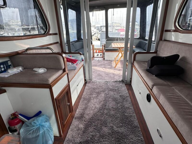 Ataköy Marina’da 10 Metre Özel Yapım Motoryatta Konaklama