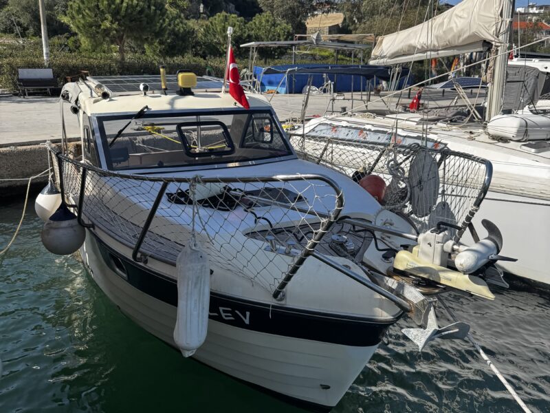 Kıyıkışlacık Teknede Konaklama – Nauta Marin 6,80