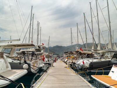 Bodrum'da teknede konaklama - marina ve tekneler